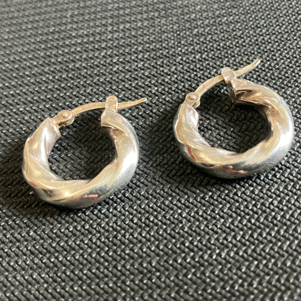 💗🍃 9.25 Chunky Twisted Hoop Earrings 9.25 Sterling Silver